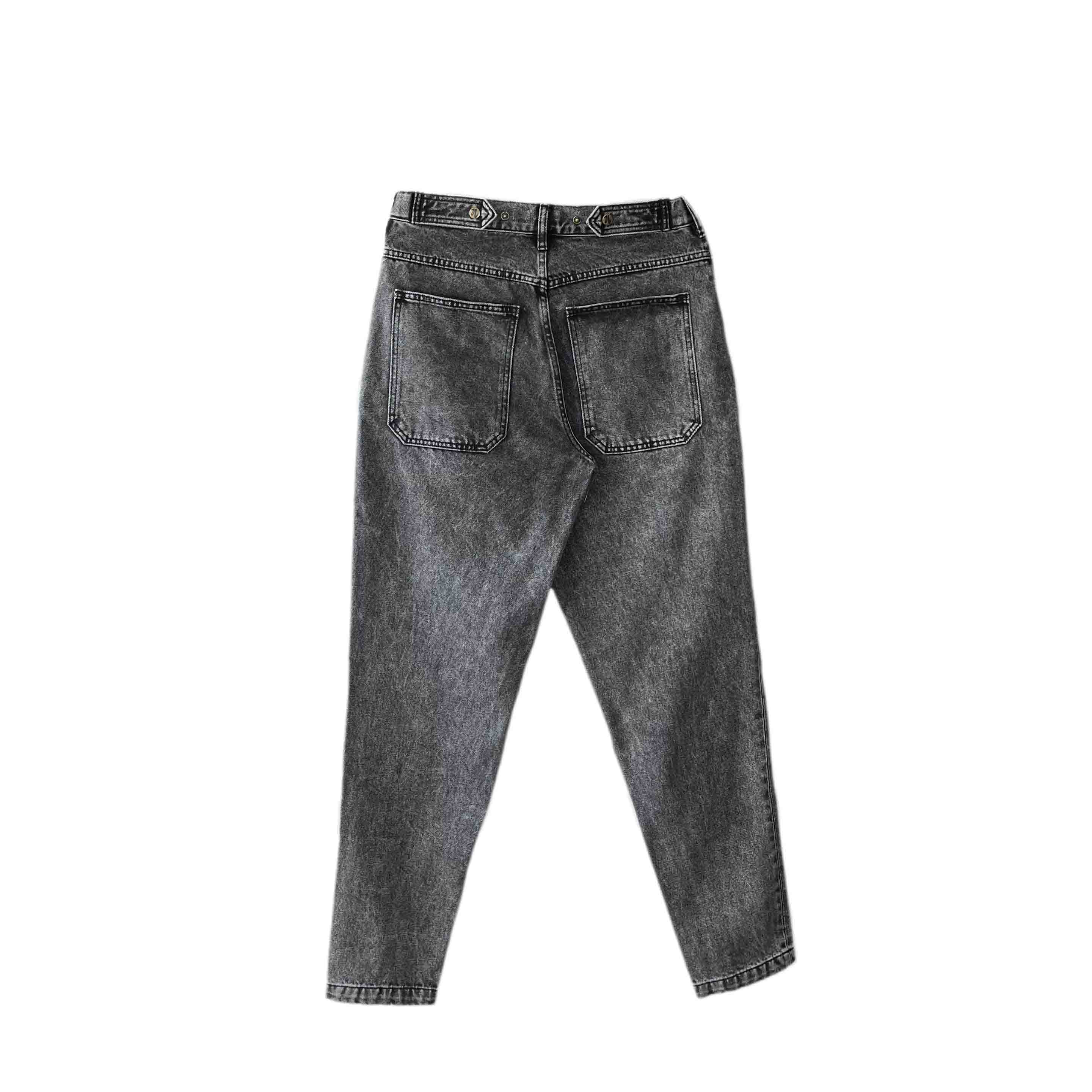 Waist: 31" x Inseam: 32" Black Tapered Mule Ear Denim Pants